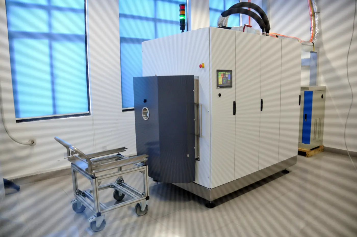 PLASMA ADS 600 PVD machine with its trolley