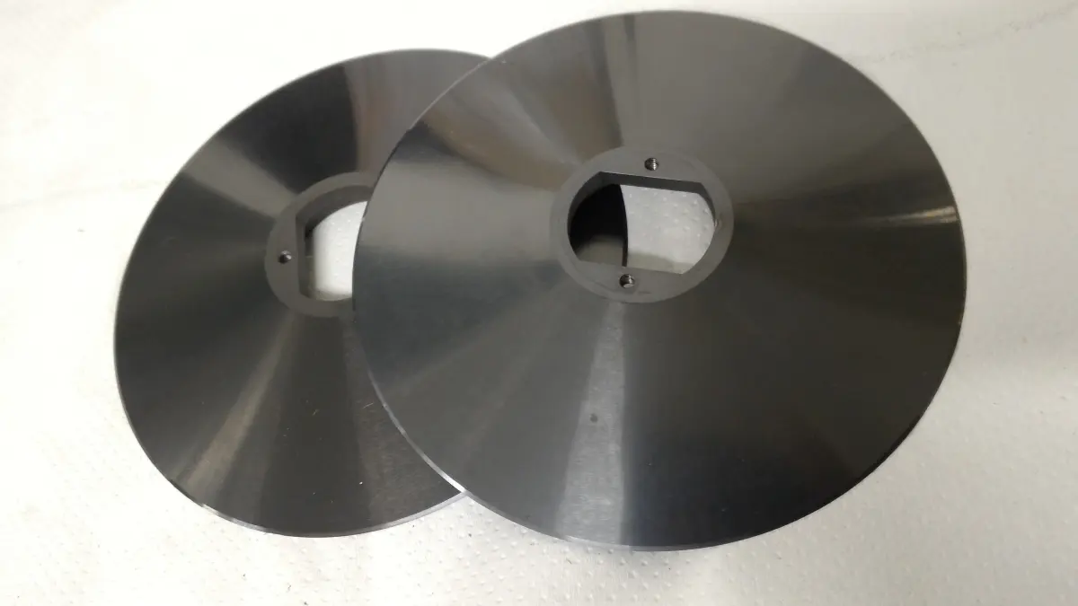 Two discs with DLC coating